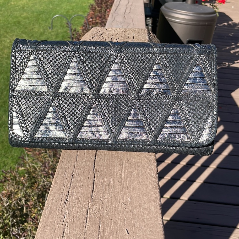 Isabella Fiore Black and Silver Geometric Clutch Purse